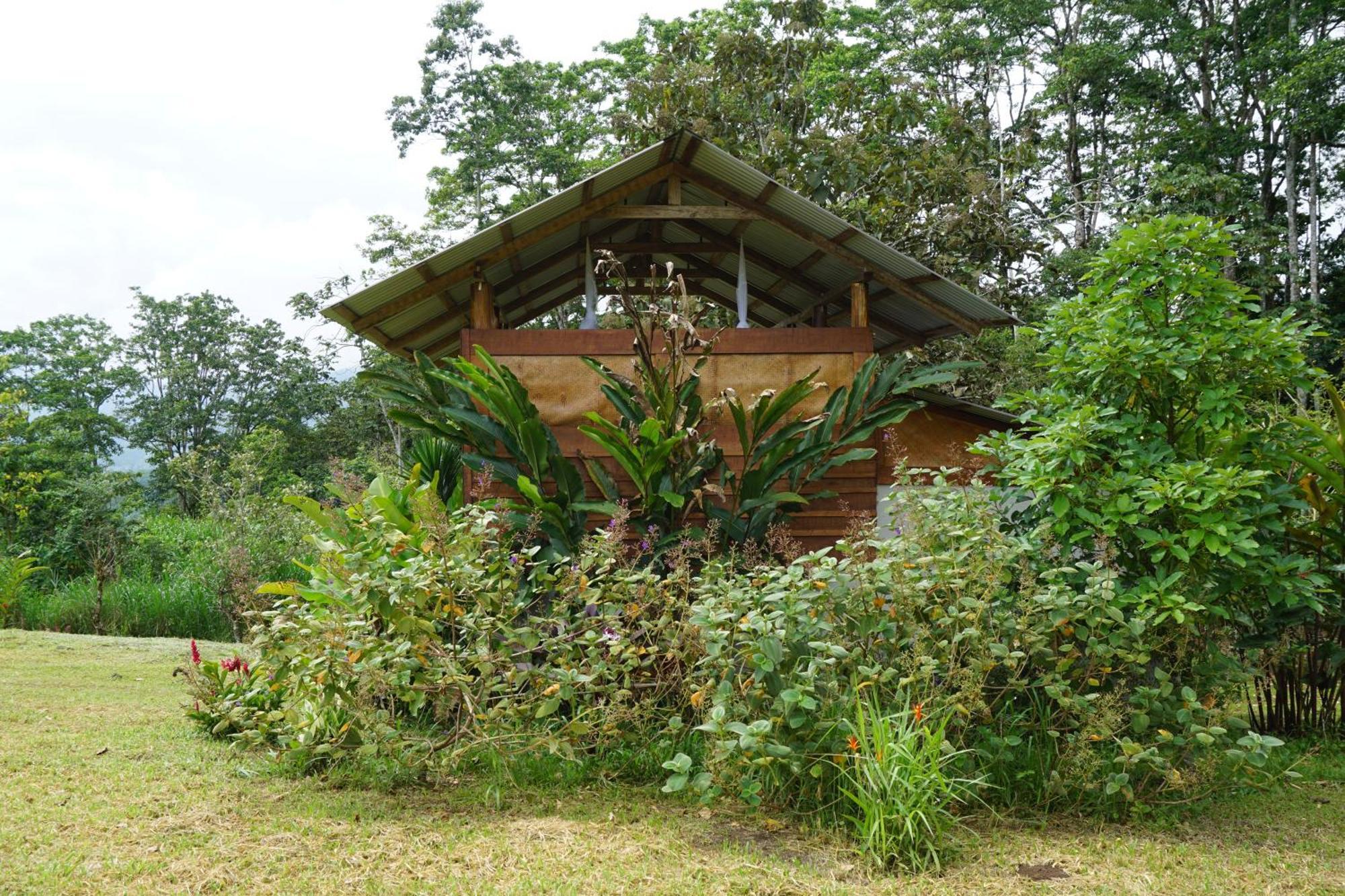 Hotel Hacienda Monteclaro Turrialba Exterior foto